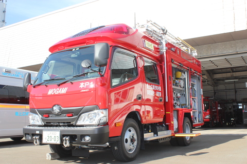 本署1号車